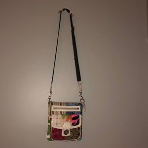 Cute flare crossbody purse with strap!